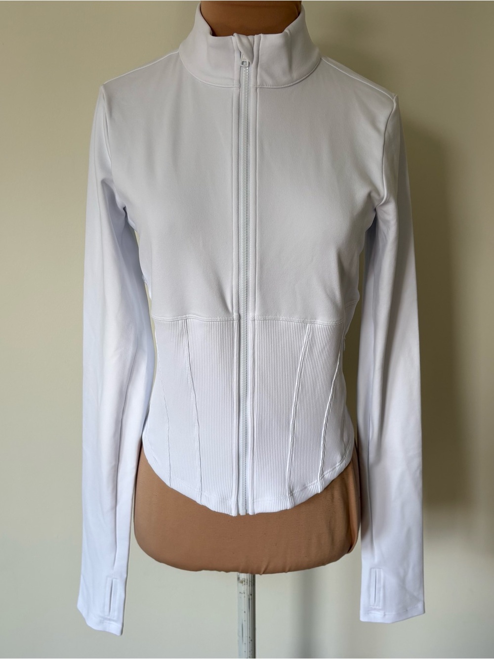Alo Yoga Airbrush Corset White Pilates Athleisure Clean Full Zip Jacket NWOT S - Picture 5 of 12